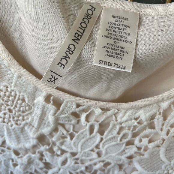 Plus size 3X - Picture 2 of 3